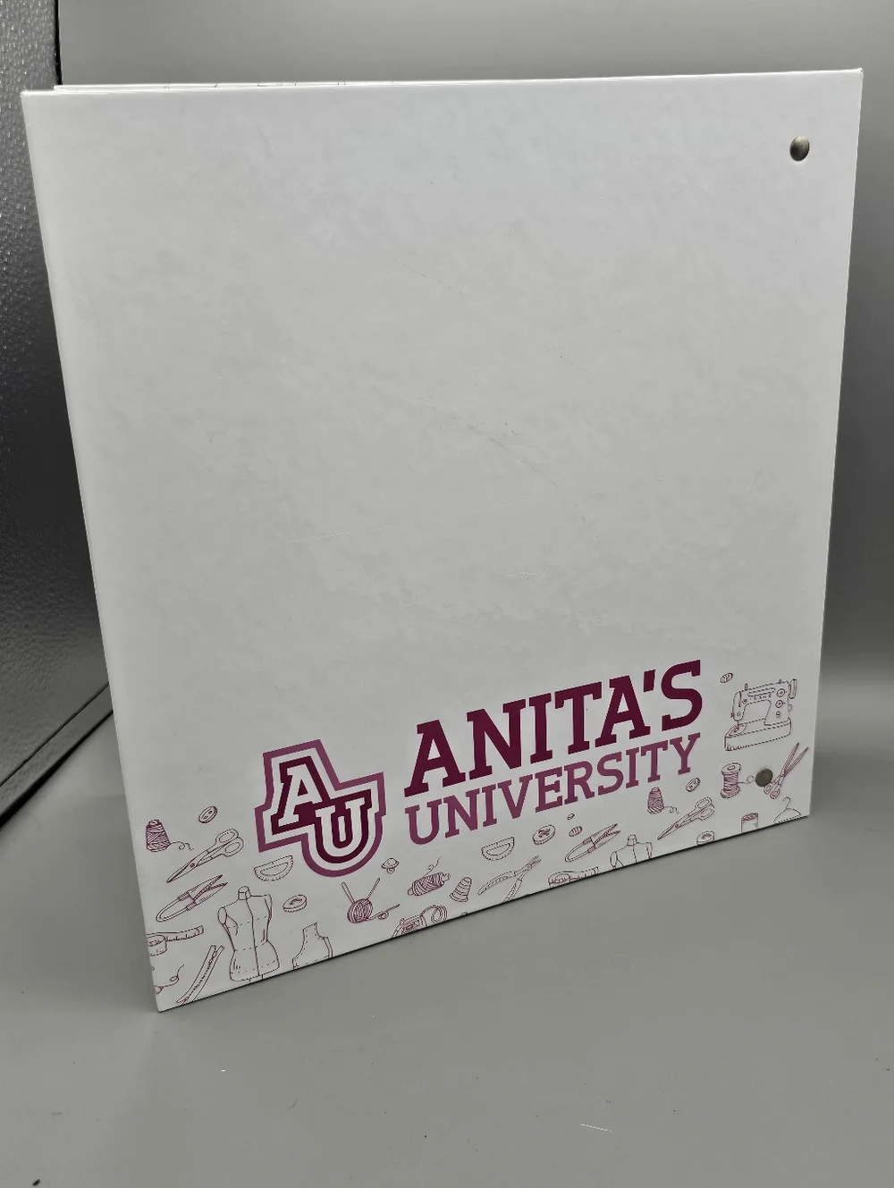 Anita Goodesign‎ Digitizing 102 EMBROIDERY MADE EASY II Book & USB STICK